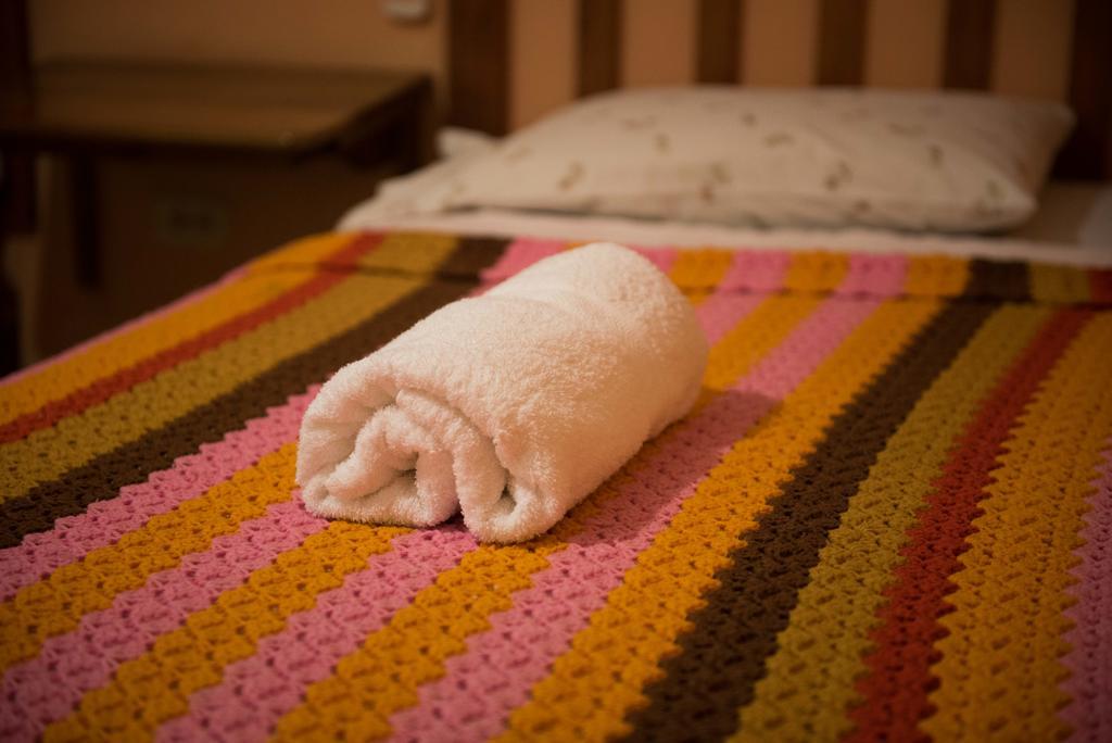 Hostal Dona Chava ペデルナレス エクステリア 写真